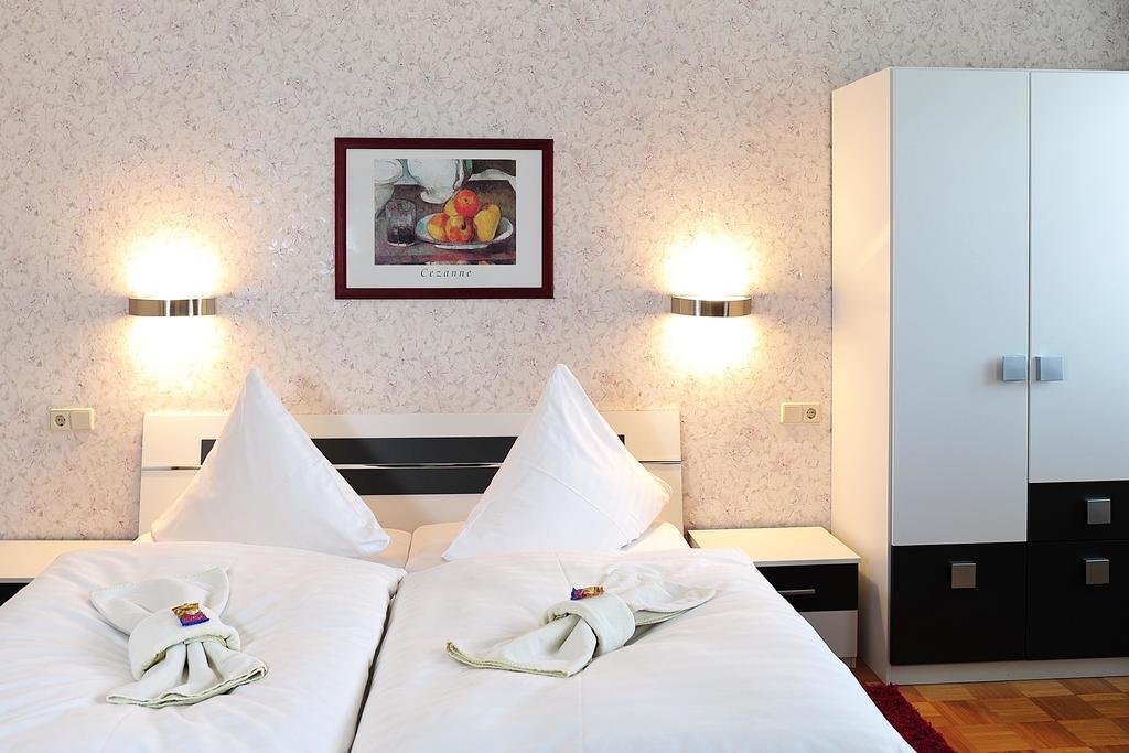 Landhotel Plauen - Gasthof Zwoschwitz Exterior photo